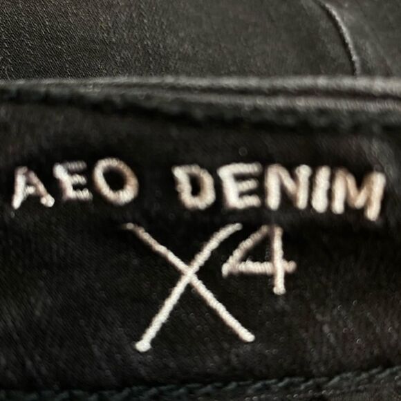 American Eagle Black Super Hi-Rise Shortie Shorts - Picture 5 of 6